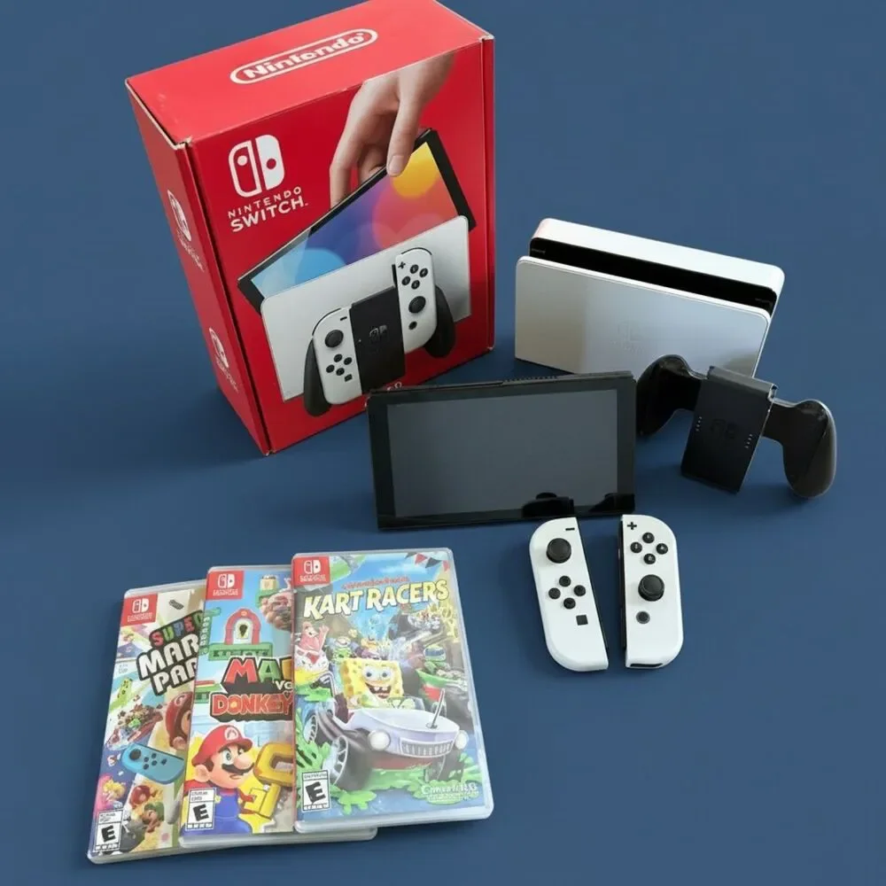 Nintendo Switch OLED Bundle White – Less Than 5 Hours Played + 3 Games + Box